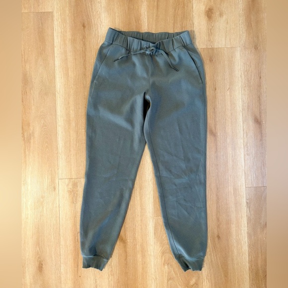 lululemon athletica Pants - Lululemon on the FLY Sage Green Joggers
